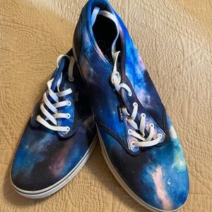 Women’s Vans Ike new